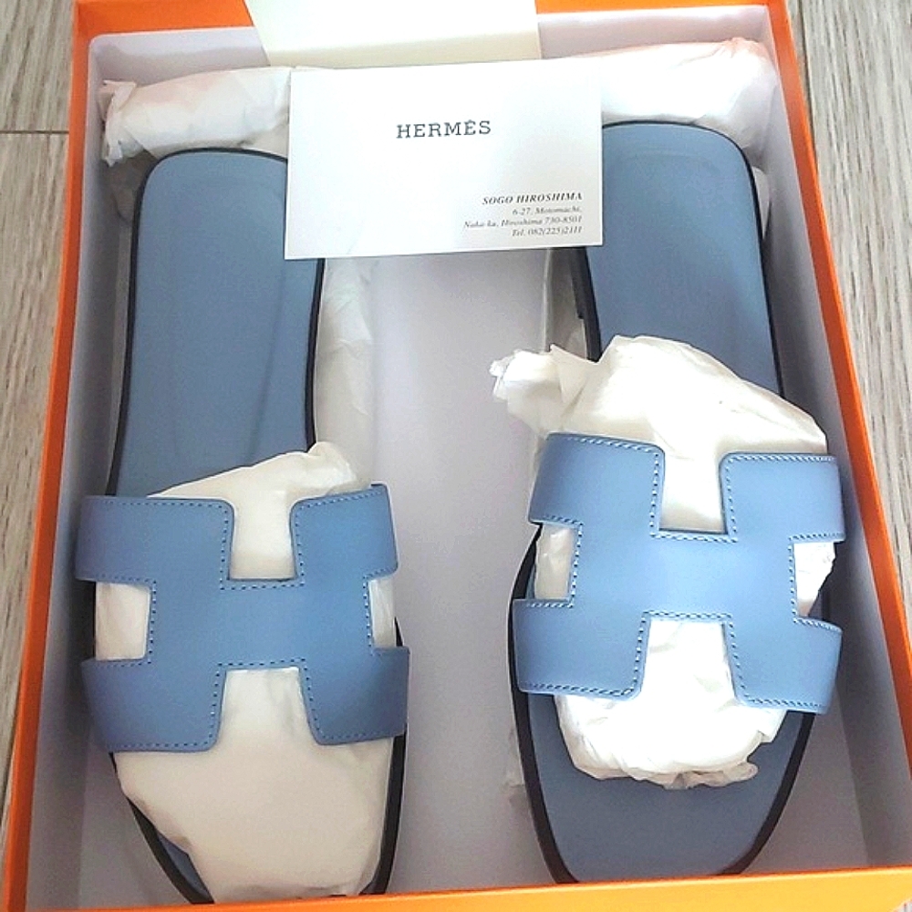 Hermes Oran Sandals - Picture 12 of 14